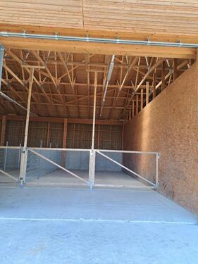 Foto - Hallenstellplatz - 120,00 EUR Miete,