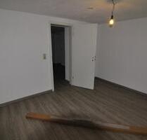 Kleine 2 Zimmer Wohnung in Wemmetsweiler - Merchweiler