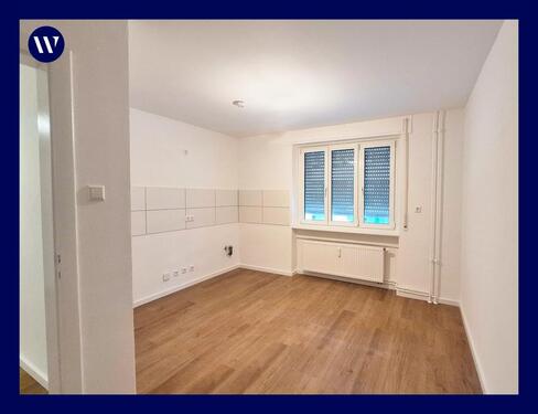 Foto - Neuer Boden* Neue Wände* Neues Wohngefühl: renovierte 2 Zimmer + Balkon + Essküche, Tageslichtbad