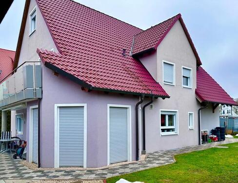 Foto - Einfamilienhaus mit Garage, Fahrstuhl, Pool - barrierefrei