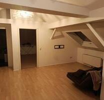 Dachgeschosswohnung | 1,5 Zimmer | Dachterrasse | Zentral | OF - Offenbach am Main