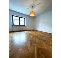 Großzügige 3-Zimmer-Wohnung mit Garage und EBK - Straubing