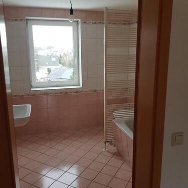 Foto - 2-Raum-Wohnung, 70 qm., ruhig gelegen