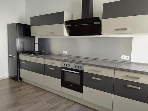 Foto - Großzügige 3 Zimmerwohnung mit Küche, Bad und Balkon