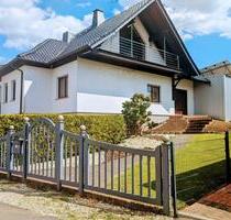 Einfamilienhaus mit PV-Anlage, Pferdestall und großem Grundstück - Dingelstädt
