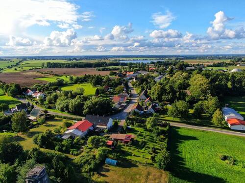 Foto - Einfamilienhaus neuwertig 115 qm, Grundstück 1940 qm