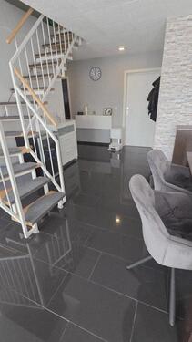 Foto - Provisionsfrei! Moderne Maisonette-Wohnung mit 2 TG-Stellplätzen