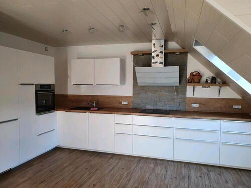 Foto - ❤️ Schöne Dachgeschosswohnung + EBK + Balkon zu vermieten