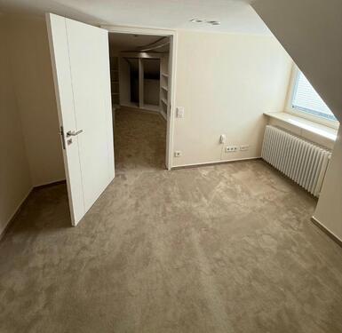 Foto - 4 Zimmer Dachgeschoßwohnung zur Miete in Koblenz