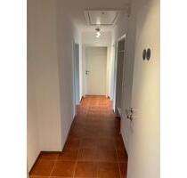 2,5 Zimmer Wohnung mit Balkon - 1.400,00&nbsp;EUR Kaltmiete, ca.&nbsp; 90,00&nbsp;m&sup2; in Holzkirchen (PLZ: 83607)