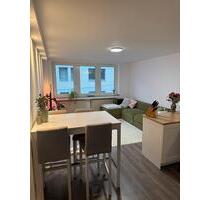 Zwischenmiete - Ruhige 65 qm Wohnung mit Balkon in der Altstadt - Düsseldorf