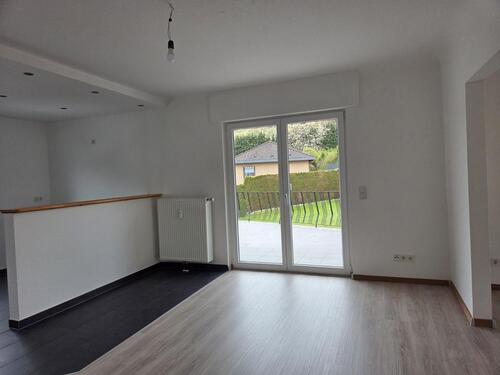 Foto - 5 Zimmer Erdgeschoßwohnung zur Miete in Schmelz