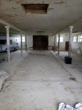 Foto - Stellplatz für Wohnwagen Autoanhänger