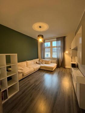 Foto - Gemütliche Altbauwohnung mit großer Wohnküche