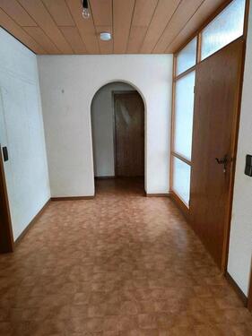 Foto - 4 Zimmer Wohnung, EG - 900,00&nbsp;EUR Kaltmiete, ca.&nbsp; 100,00&nbsp;m&sup2;