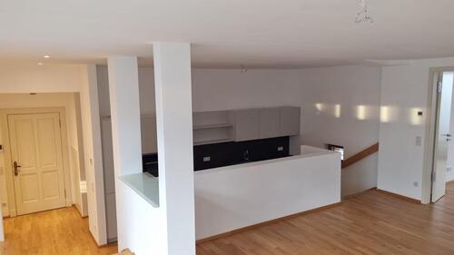 Foto - Von privat: Tolle Dachgeschosswohnung - in Kaiservilla am Wasser