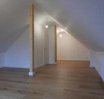 Zwei umfangreich sanierte Häuser plus Garten auf einem Grundstück - Grafschaft