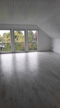 Foto - 2 Zimmer Dachgeschoss Wohnung - 700,00 EUR Kaltmiete, ca.  85,00 m²