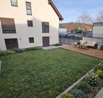 Eigenheim Feeling mit 195m² Garten! Neubau-Wohnung 4-Zi.116m² - Büdingen