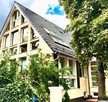 120m2 Wohnung in Villa, Terrasse, Kamin, Keller + Privatparkplatz - Potsdam Industriegelände