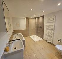 Modernes Einfamilienhaus mit Garten - Lemgo