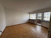 Foto - 3-Zi-Whg im 1. OG mit Balkon und EBK, nähe Woog - ideal für WG (auch Studenten)