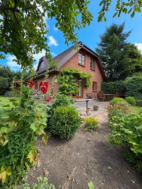 Foto - Einfamilienhaus mit großem Grundstück in 24398 Karby