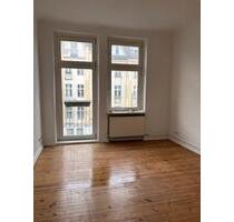 schöne und frisch renovierte 2 Zimmer Wohnung in Spandau - Berlin