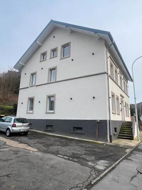 Foto - Zu verkaufen. Dreifamilienhaus 1205 m² Grundstück.