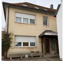 Stadthaus mit Potenzial - 295.000,00 EUR Kaufpreis, in Gunzenhausen (PLZ: 91710)