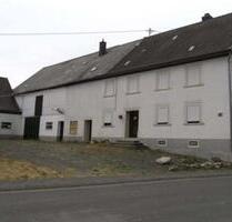 Wohn- und Wirtschaftsgebäude, Einfamilienhaus - Brücken