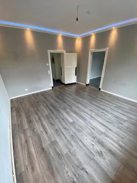 Foto - Helle 2-Zimmer-Altbauwohnung mit Parkblick & modernster Technik i