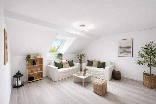Foto - Erstbezug nach Sanierung: 3-Zimmer mit neuer Küche & Bad