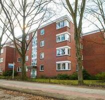 Zentral in Rissen: 3- Zi.-Wohnung im Hochparterre mit Loggia & Tiefgarage - Hamburg Altona
