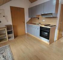 Vermiete 1 Zimmer Studenten-oder Wochenendheimfahrerwohnung - Kröning