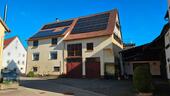 Foto - Einfamilienhaus mit Kfz-Werkstatt, Photovoltaik & Loggia