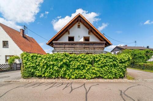 Foto - Einfamilienhaus in ruhiger Lage inkl. PV- Anlage