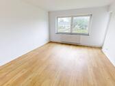Foto - Komfortables Wohnen im Erdgeschoss: Charmante 3-Zimmer-Wohnung mit Balkon & EBK