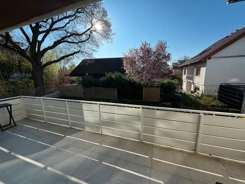 Foto - Großzügige und renovierte ca. 250m2 Reihenendhaus zu vermieten