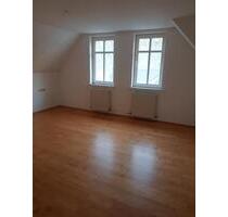 lichtdurchflutete Dachgeschoss Wohnung - Sonneberg