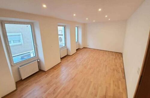 Foto - Attraktive Wohnung mit Balkon, direkt am Rhein