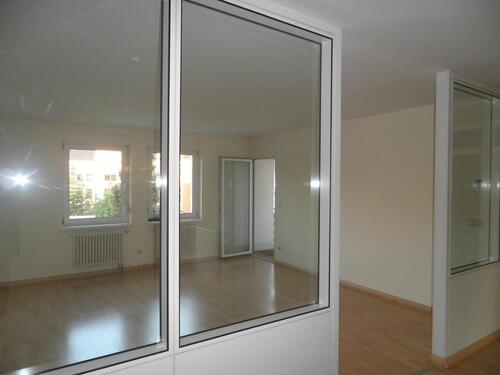 Foto - 3 Raum Wohnung mit Balkon und Aufzug ab sofort zu vermieten