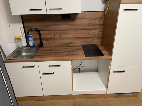 Foto - 1-Zimmer Wohnung ANZEIGE LESEN - 600,00 EUR Kaltmiete,