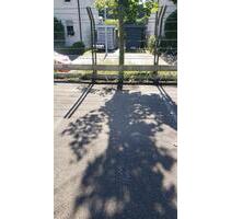 PKW Stellplatz Oberkassel Süd, Dollendorfer Allee, nahe S-Bahn - Bonn Küdinghoven