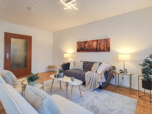 Foto - Renovierte 3-Zi.-Whg. mit Balkon und EBK Provisionsfrei MGH