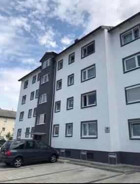 Foto - Schöne renovierte 3 Zimmer Wohnung Zentrumsnah Riesiger Balkon