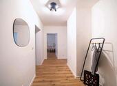 Foto - Moderne 3-Zimmer-Wohnung mit Balkon – Frisch Renoviert