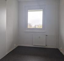 Charmante Erdgeschosswohnung mit Balkon und separater Küche ! - Eisleben (Lutherstadt)