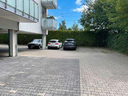 Foto - PKW Stellplatz in Bahnhofsnähe - 80,00 EUR Miete,