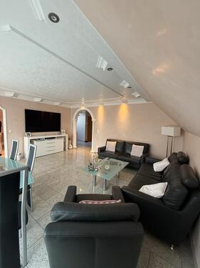 Foto - Helle 5-Zimmer Maisonette Wohnung mit Balkon in Köln Weiler